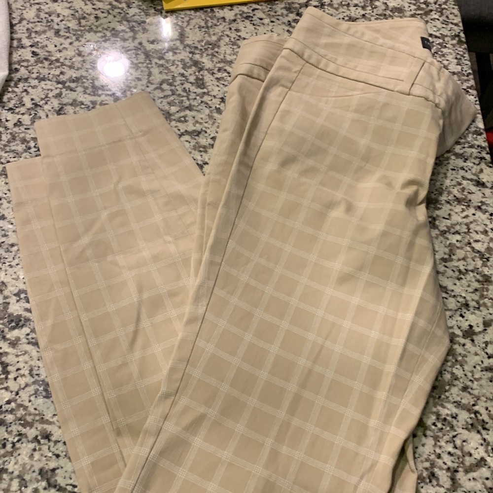 Exact Stretch dress pants by The Limited- tan with pattern